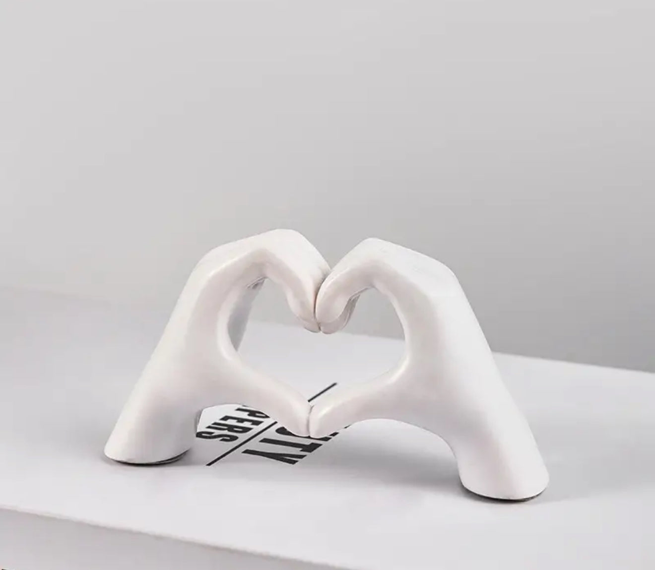 Home Decor-HEARTED HANDS