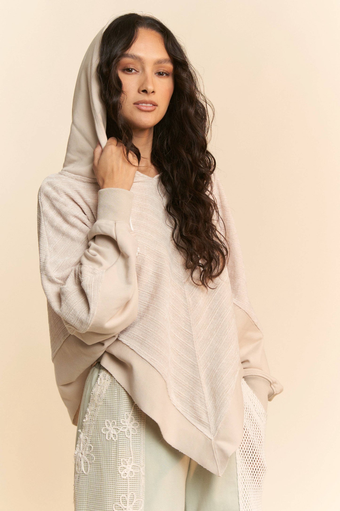 POINTED BOTTOM HEM FRENCH TERRY HOODIE TOP